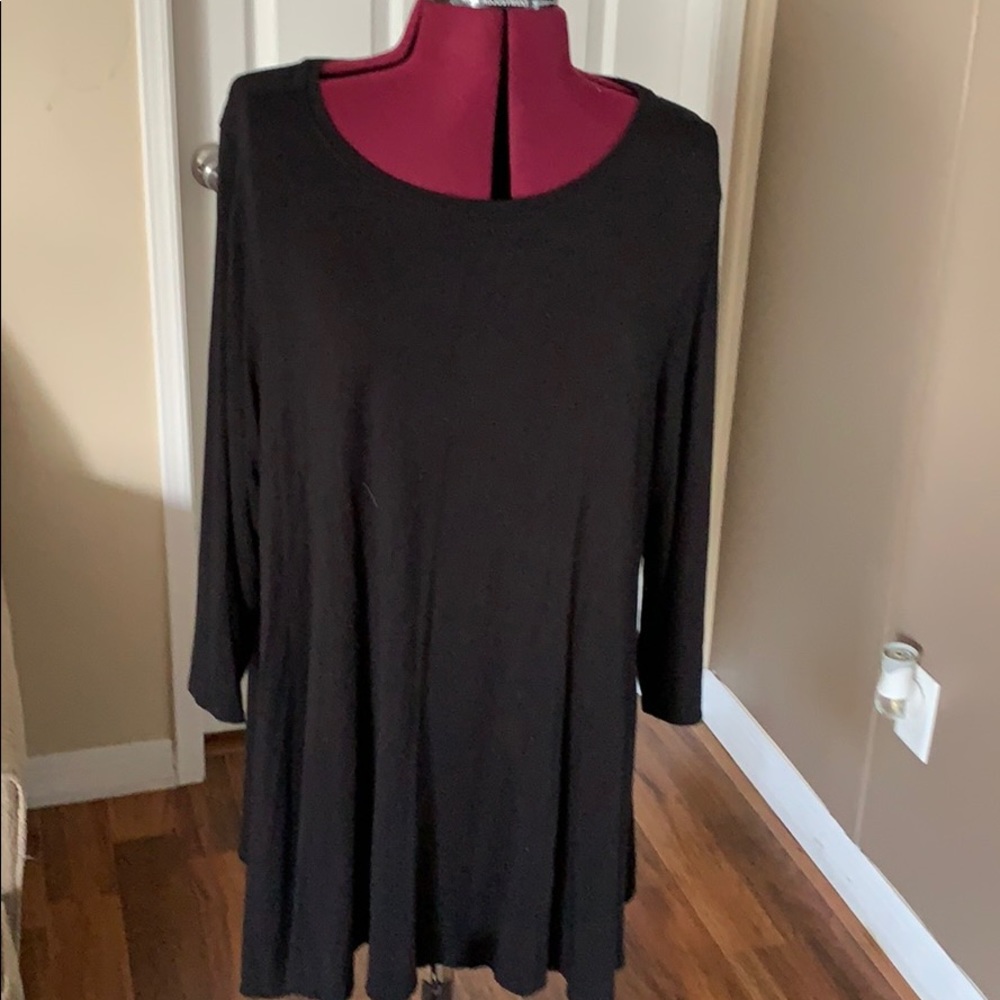 Chelsea & Theodore black blouse